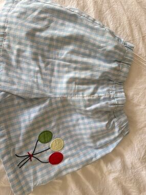 The Beaufort Bonnet Company Light Blue Gingham Kids Shorts with Balloon Appliqué